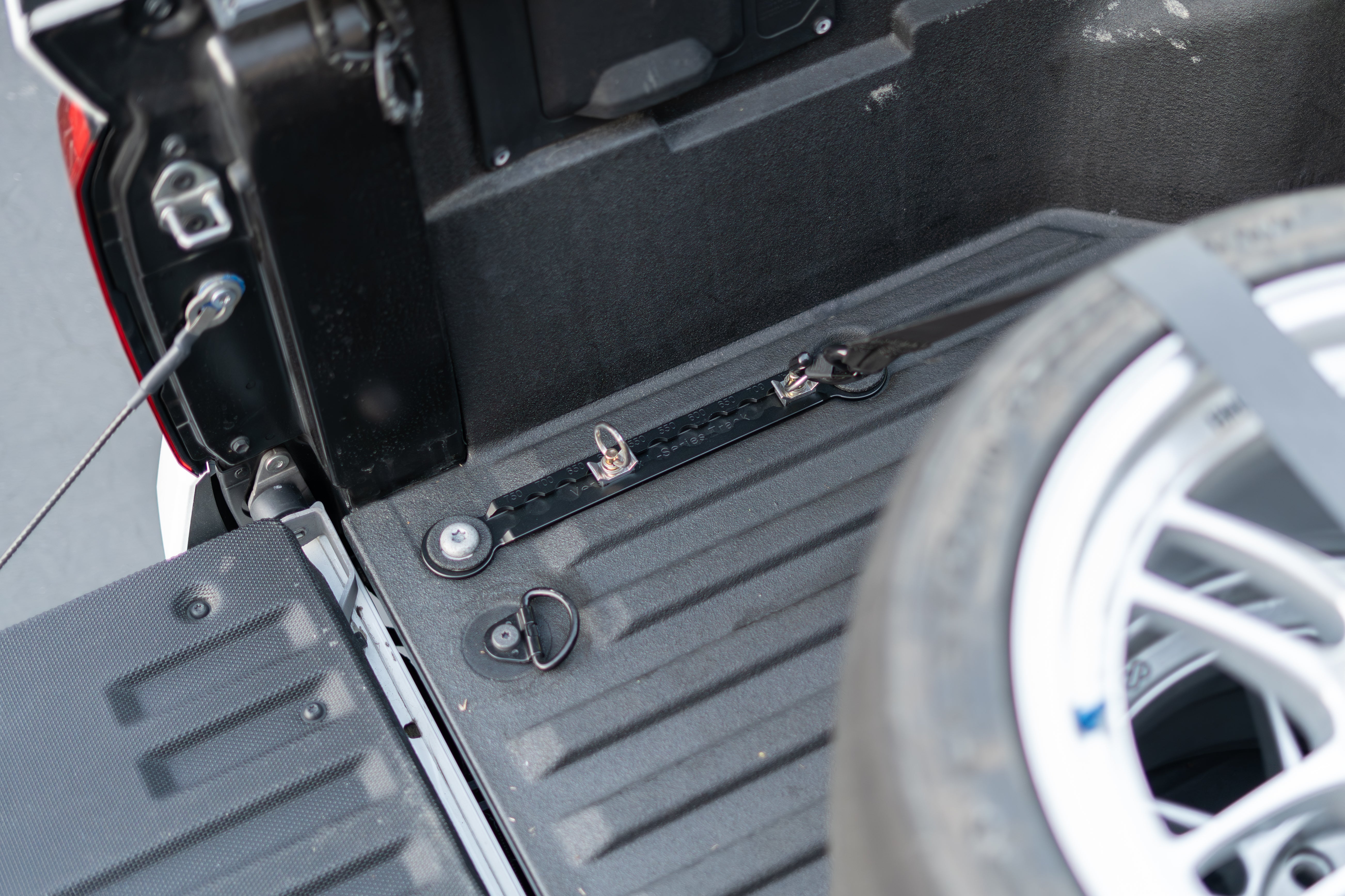Tacoma VersaTrax Tie Down L-Tracks (PAIR)