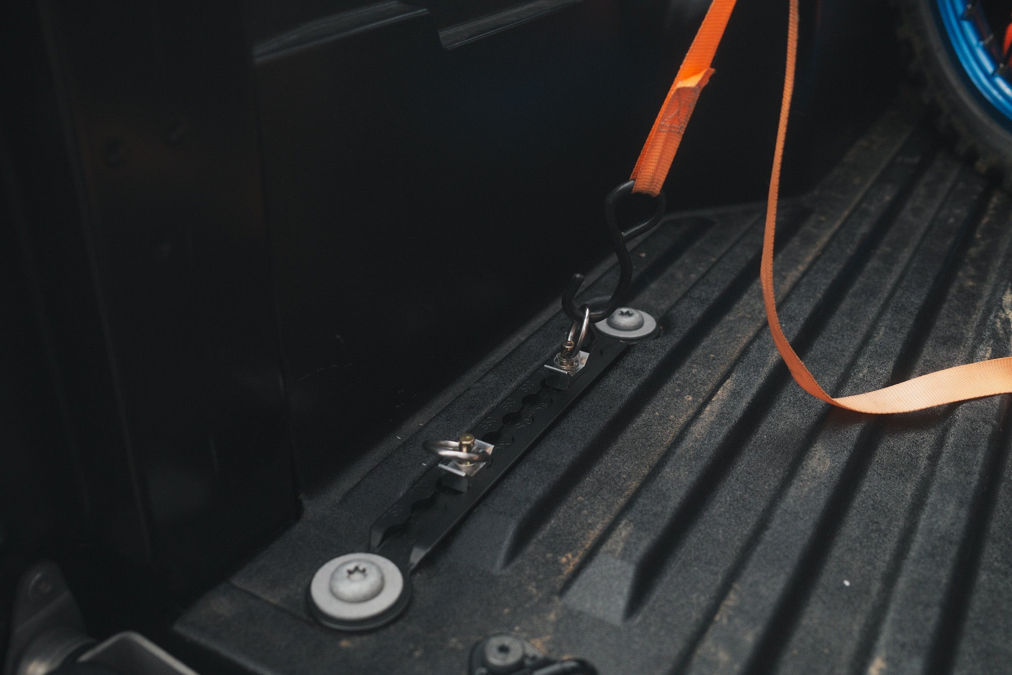 Tacoma VersaTrax Tie Down L-Tracks (PAIR)
