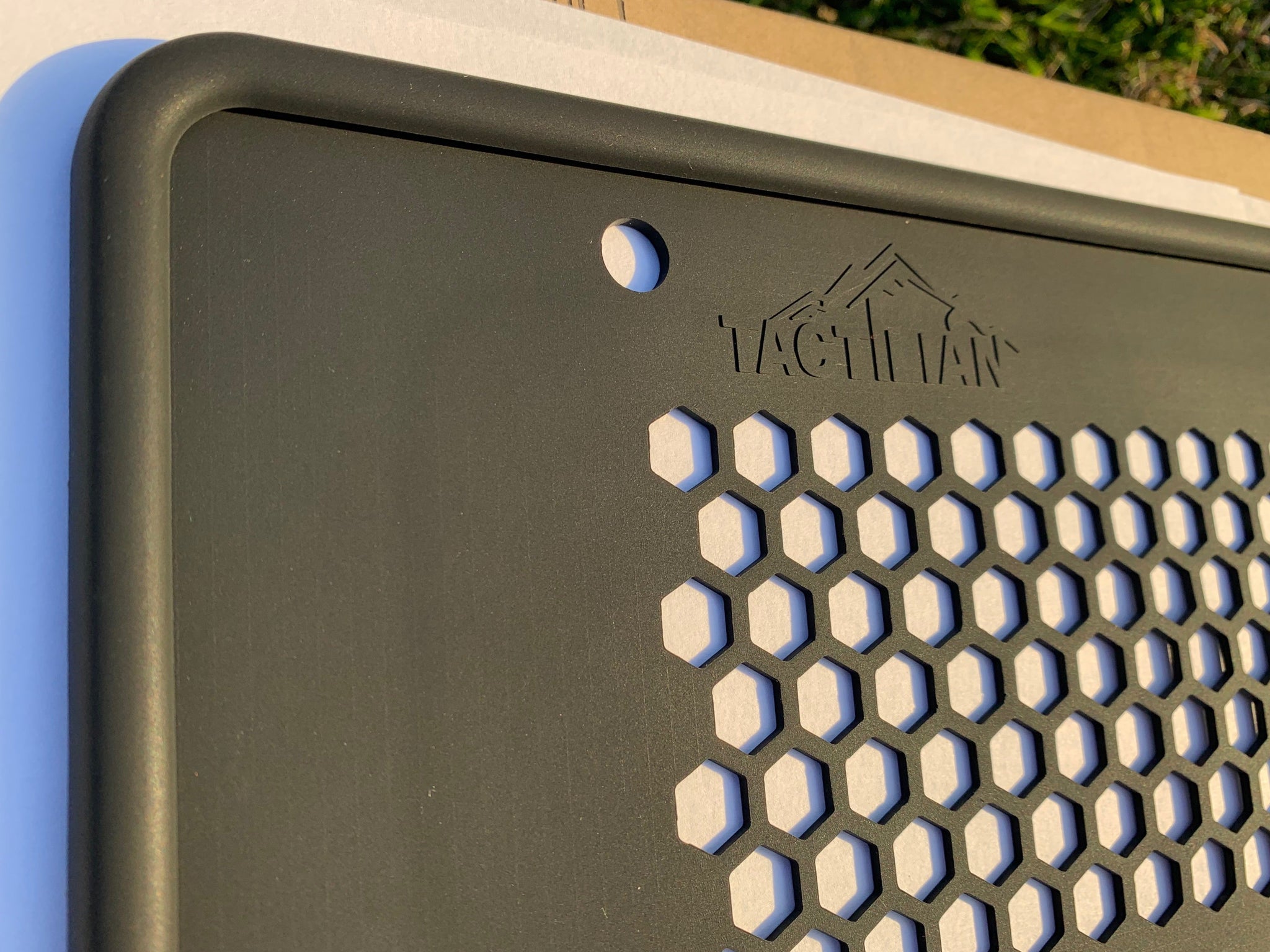 Silicone Anti-Rattle, Anti-Scratch License Plate Holder